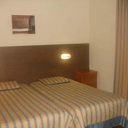 מלון Hotel Ribeira Grande ריביירה גראנדה